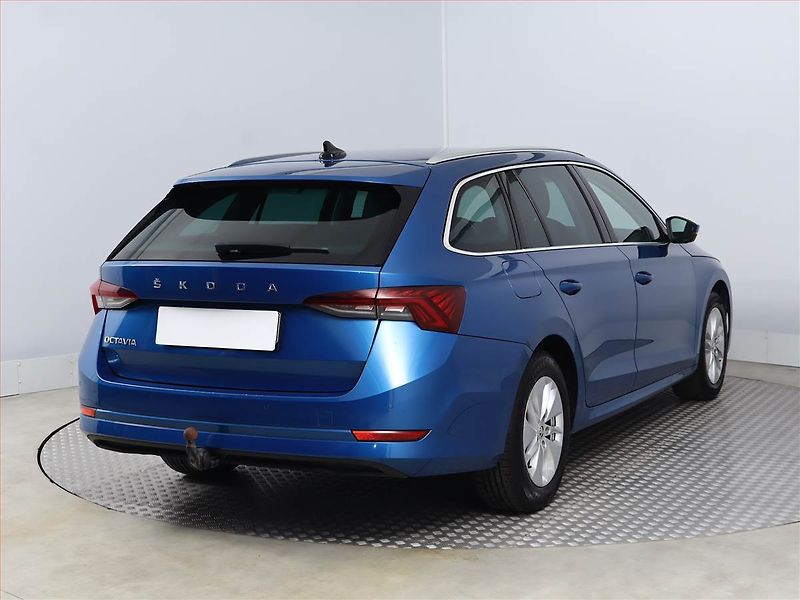 Škoda Octavia (2020) 2.0 TDI, Automat, Kůže, Navi - fotka 5 z 21