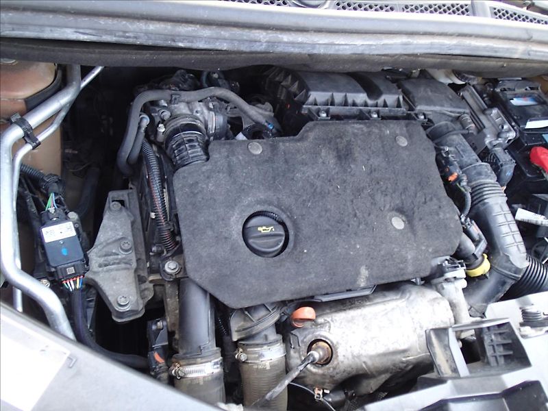 Peugeot Rifter 1,5 HDi, Active, ČR 2. Maj - fotka 32 z 35