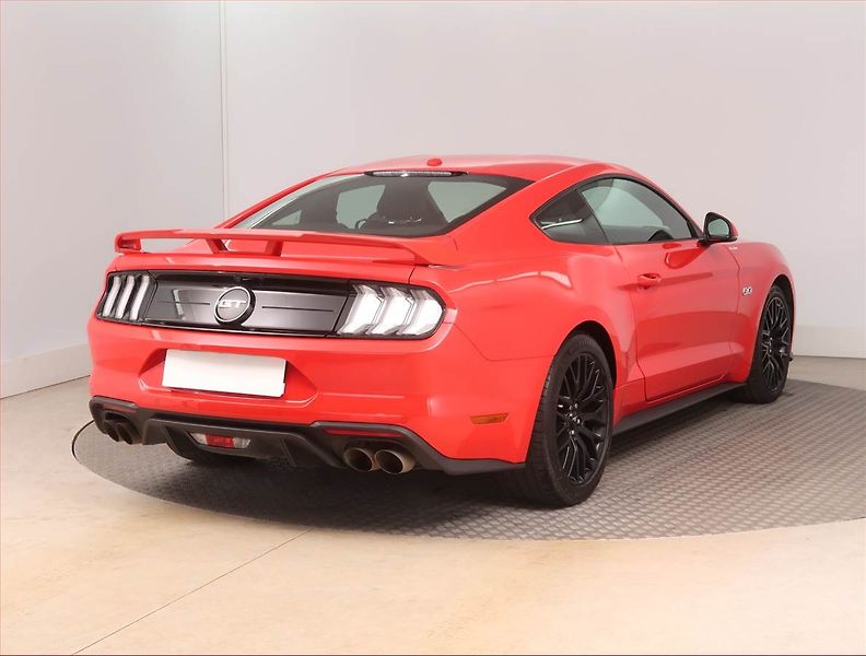 Ford Mustang (2019) GT V8 5.0, Nové ČR - fotka 5 z 19