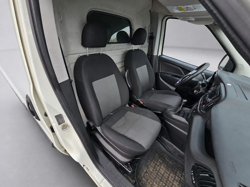Fiat Dobló (2016) 1.6 JTD 77KW Maxi,navigace - fotka 17 z 19