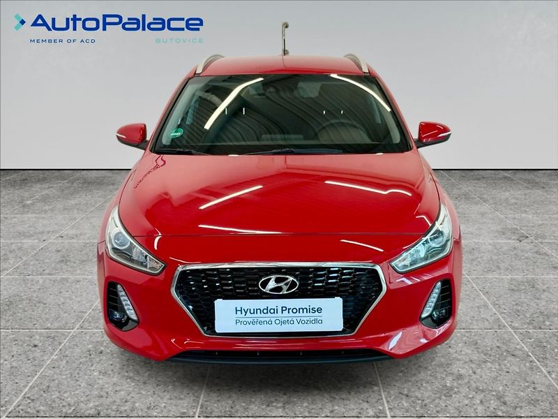 Hyundai i30 1,0 T-GDI COMFORT 1.MAJITEL - fotka 2 z 16