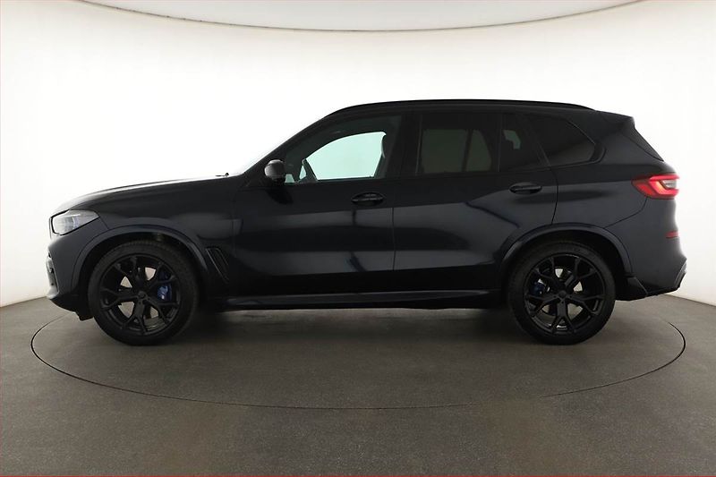 BMW X5 (2023) xDrive30d - fotka 3 z 30