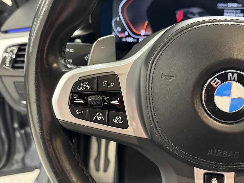 BMW Řada 5 M550i xDRIVE LASER HUD - fotka 9 z 31