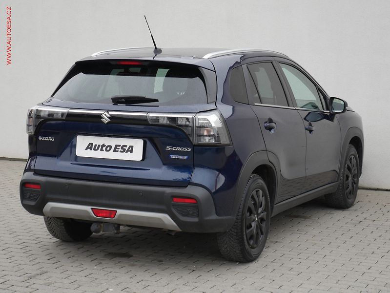 Suzuki S-Cross (2022) 1.4 Hybrid AllGrip, 1.maj,ČR - fotka 4 z 17