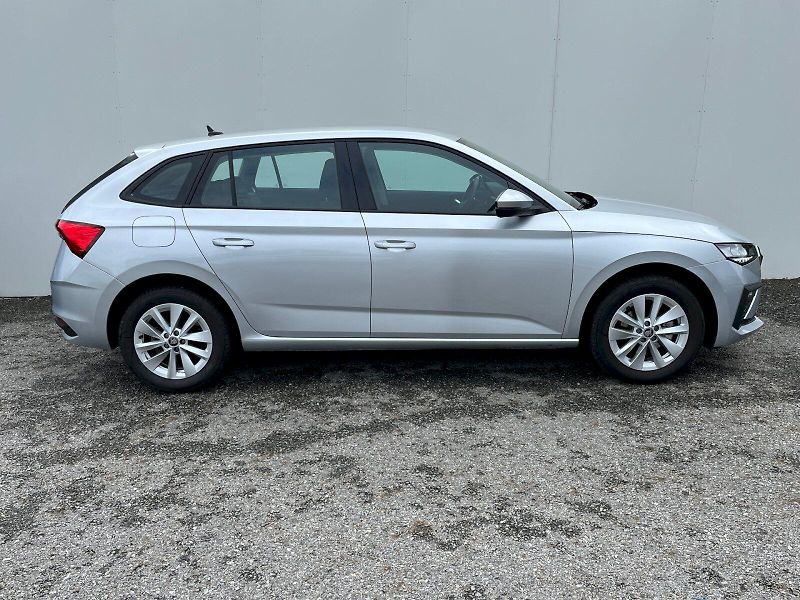 Škoda Scala (2025) 1.0 TSI 85kW Top Selection - fotka 20 z 26