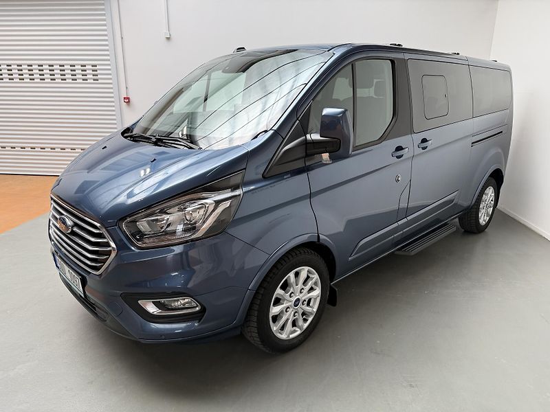 Ford Tourneo Custom 2.0 EcoBlue mHEV 96kW L2 Titan - fotka 2 z 11