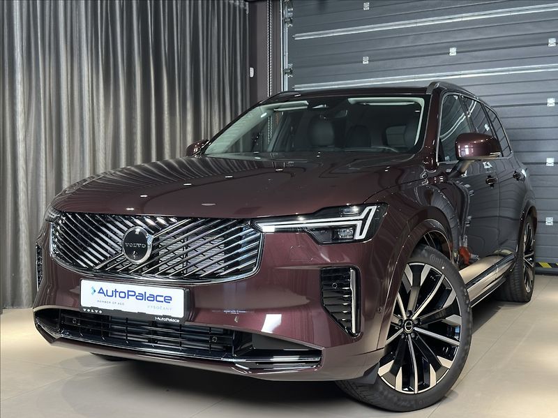 Volvo XC90 (2026) 2,0 T8  Ultra Bright - fotka 1 z 42