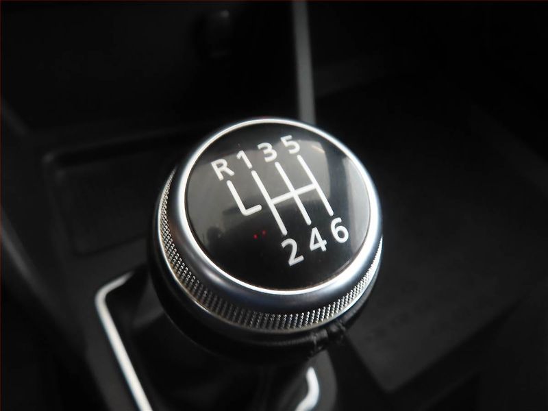 Dacia Duster (2021) 1.0 TCe, ČR,1.maj, Serv.kniha - fotka 13 z 15