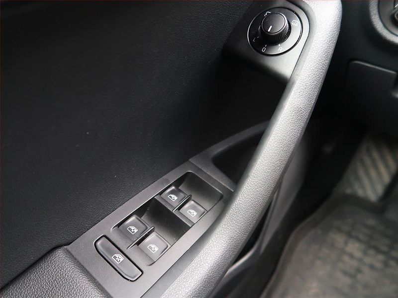 Škoda Octavia (2019) 1.6 TDI, Automat, Kůže, Navi - fotka 18 z 19