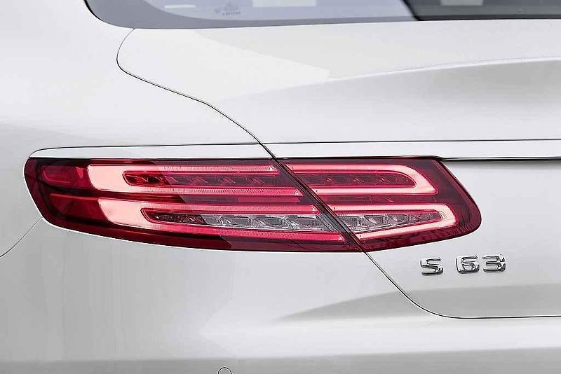 Mercedes-Benz S 63 AMG Coupé.