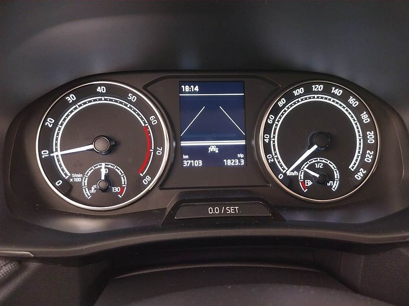 Škoda Fabia (2023) Style 1.0 TSI, Serv.kniha - fotka 11 z 23