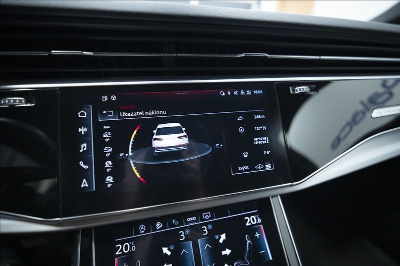 Audi Q7 3,0 TDI QUATTRO S-LINE ČR - fotka 36 z 45