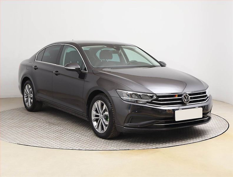 Volkswagen Passat (2019) 1.5 TSI, Tempomat - fotografie inzerátu