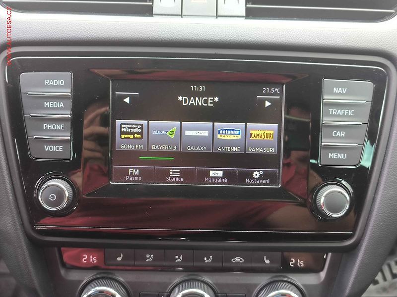 Škoda Octavia (2013) 1.8 TSi, Elegance, bixen, TZ - fotka 11 z 21
