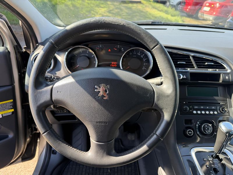 Peugeot 3008 1.6i 16V - fotka 19 z 21