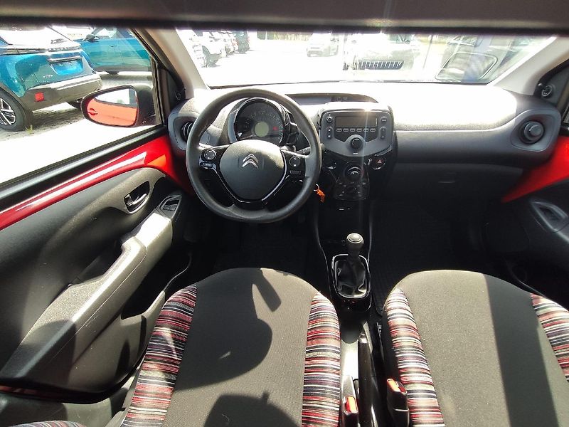 Citroën C1 (2020) 1.0i 72k MAN5 zimní pneu - fotka 2 z 25