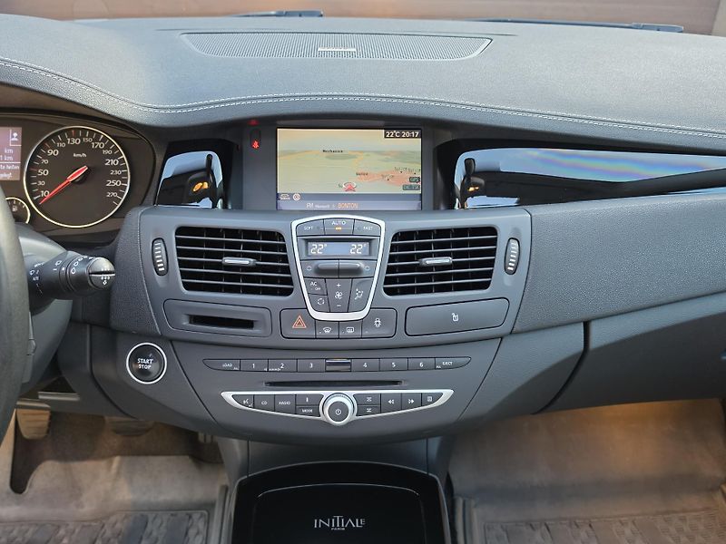Renault Laguna 2.0dCi 131kW INITIALE*PANORAMA - fotka 20 z 58