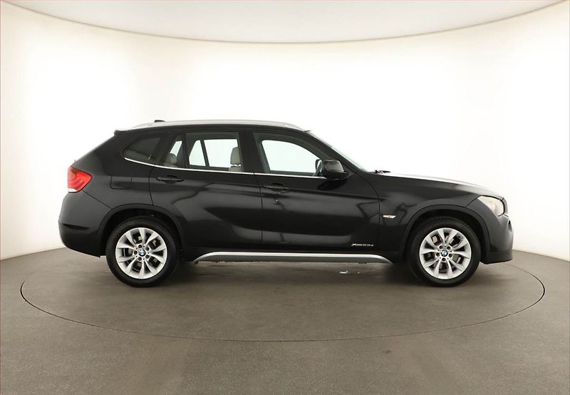 BMW X1 (2010) xDrive23d, 4X4, Automat, Navi - fotka 6 z 21