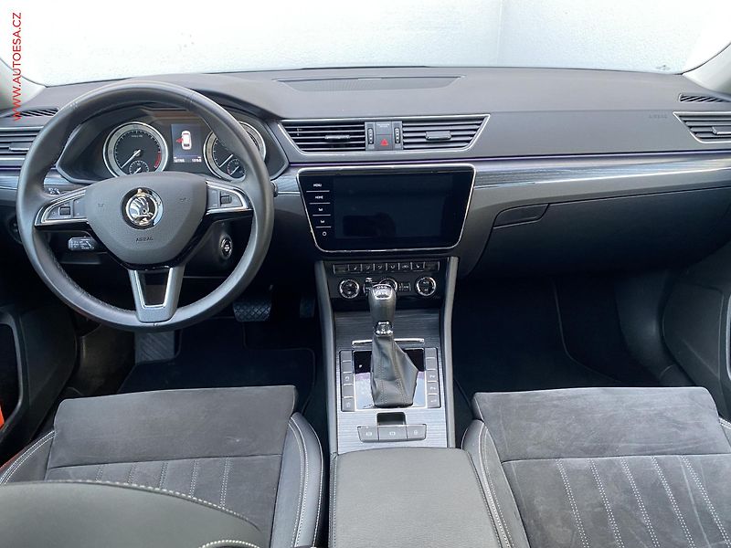 Škoda Superb (2019) 2.0 TDi 4x4, Style, DSG, - fotka 8 z 19