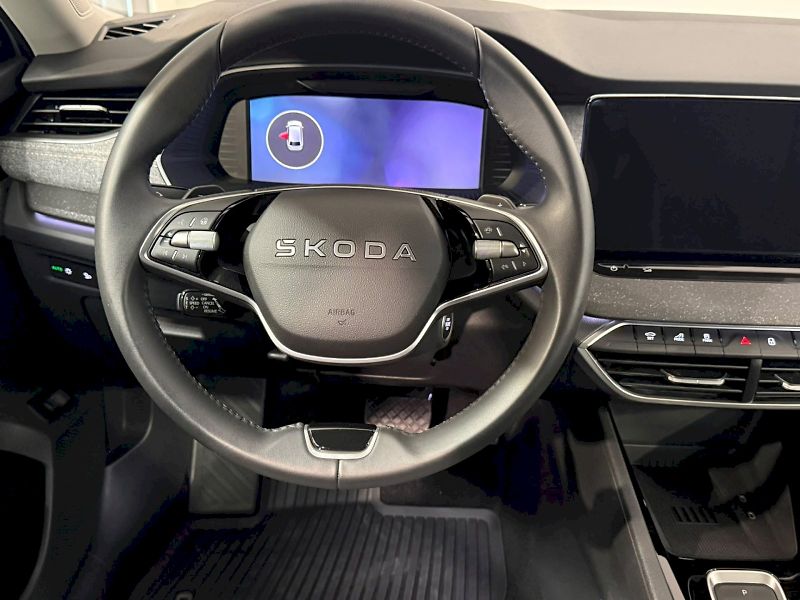 Škoda Octavia (2026) TOP SELECTION 2.0TSI 150KW MAT - fotka 17 z 34