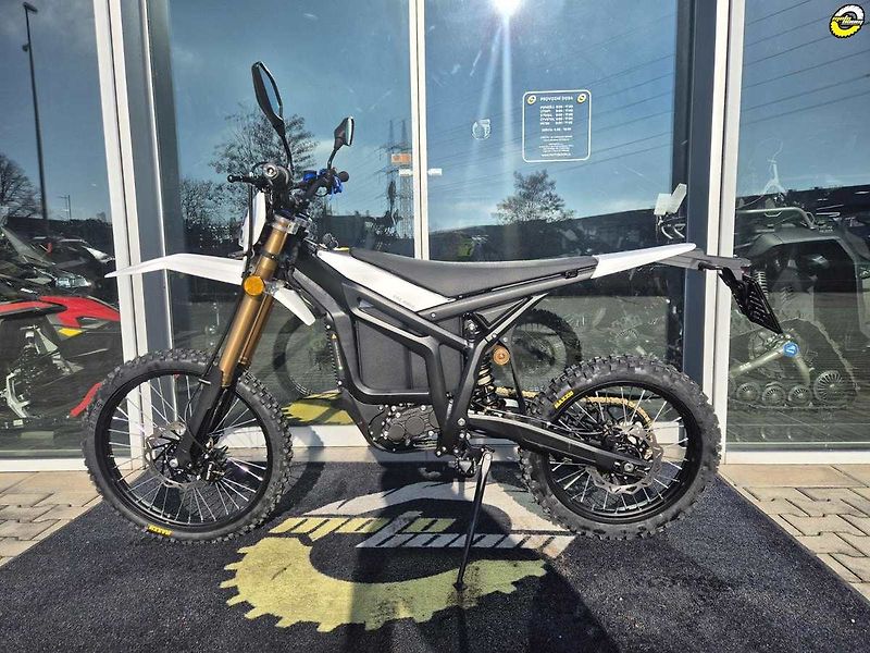Ostatní (2026) Komodo L3e 32kW - fotka 7 z 36