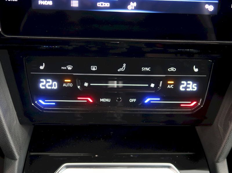 Volkswagen Arteon (2023) SB R-LINE 2.0 TDI 147KW DSG ZÁ - fotka 22 z 37
