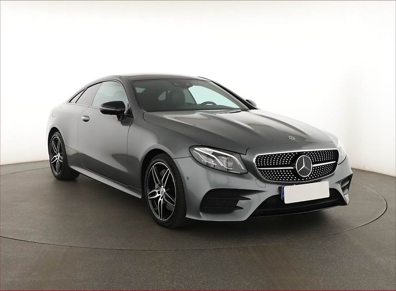 Mercedes-Benz Třídy E (2019) E 400 d - fotka 1 z 20