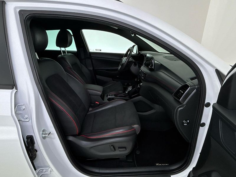 Hyundai Tucson N-Line 4x4 AT - fotka 9 z 32