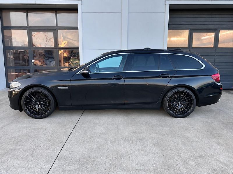 BMW Řada 5 520d Touring A/T - fotka 3 z 19