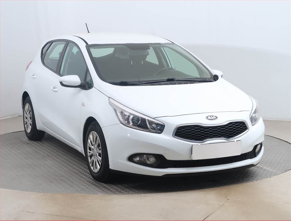 Kia Ceed 1.6 CRDi, Tempomat