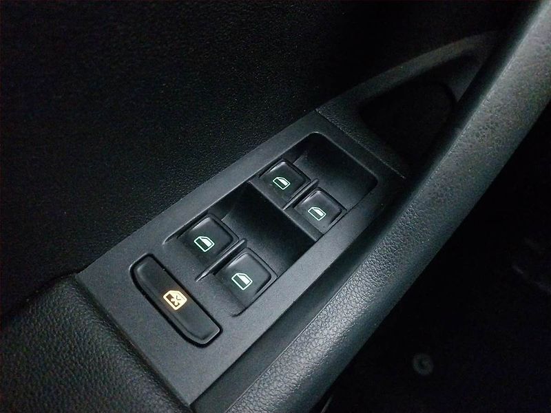 Škoda Octavia (2014) RS 2.0 TDI, Automat, Navi - fotka 17 z 21