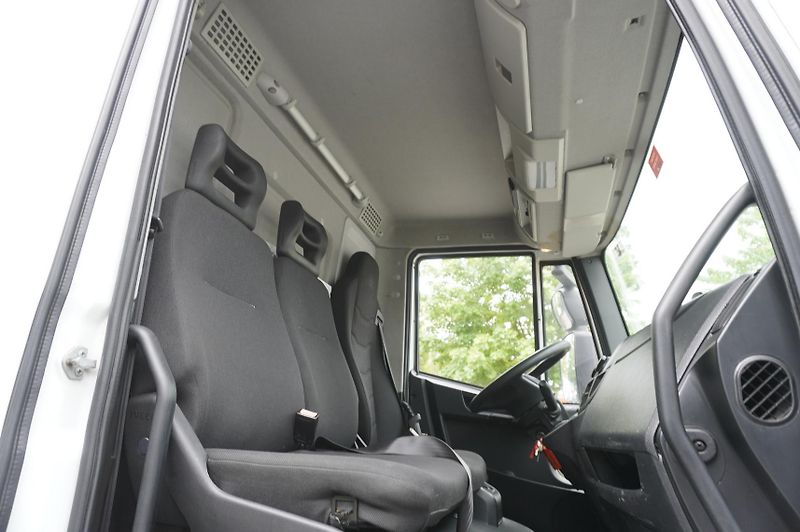 Iveco Eurocargo (2016) 160-210 / Box 18 EPAL / lift - fotka 14 z 14