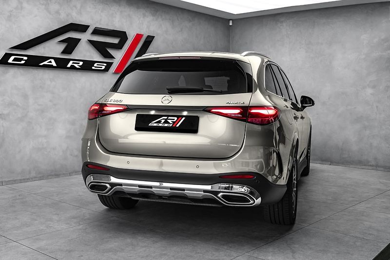 Mercedes-Benz GLC AMG 4M Nappa HuD - fotka 6 z 22