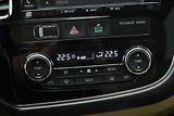 Mitsubishi Outlander 2.2 DI-D 4WD A/T 7-MÍST ČR - náhled 22