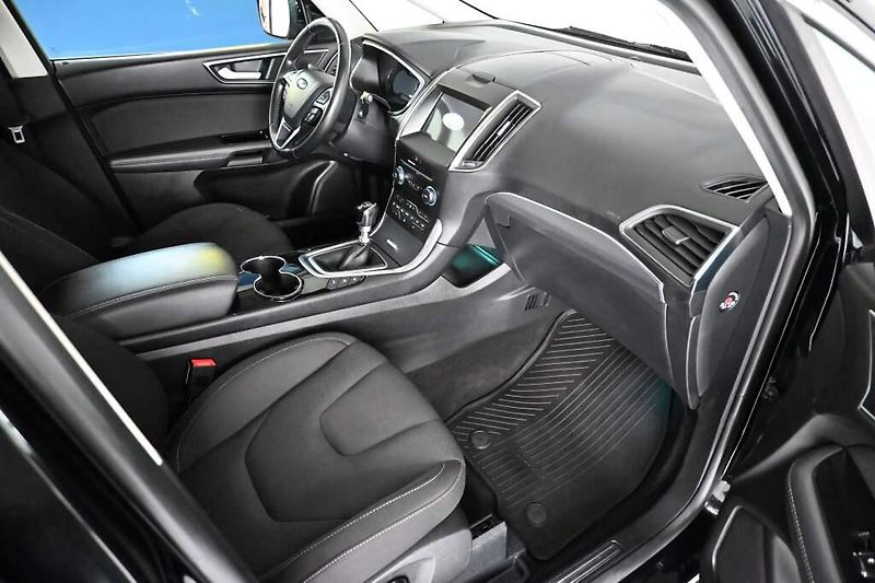 Ford S-MAX (2019) 2.0 TITANIUM LED Kamera ECOBLU - fotka 10 z 35