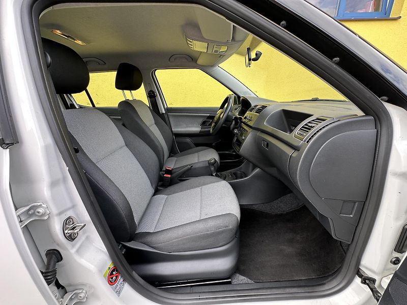 Škoda Fabia (2011) 1.2TSI/63kW 1.Maj. *KLIMA  - fotka 11 z 30