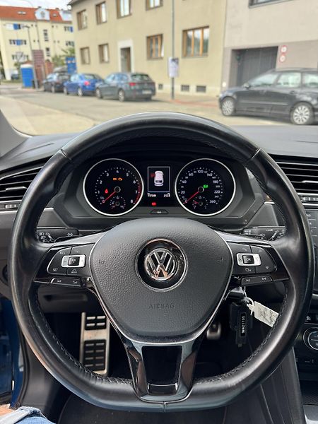Volkswagen Tiguan 1.4TSi 4motion 6°DSG Sound - fotka 17 z 26