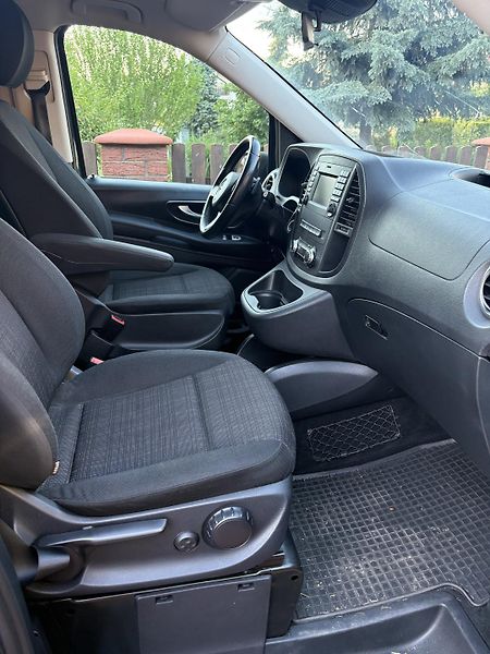 Mercedes-Benz Vito (2020) VITO TOURER 4X4 - fotka 5 z 7