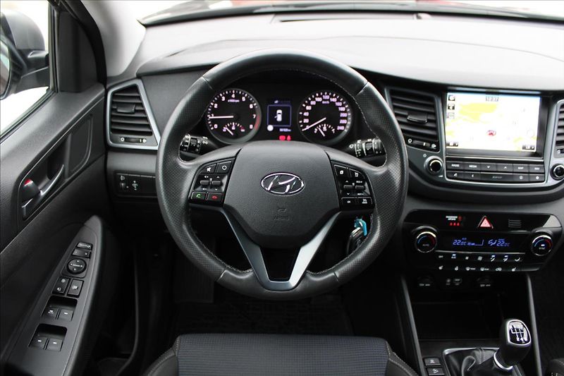 Hyundai Tucson 1,6 T-GDI  ČR,1.MAJ,TRIKOLOR - fotka 10 z 33