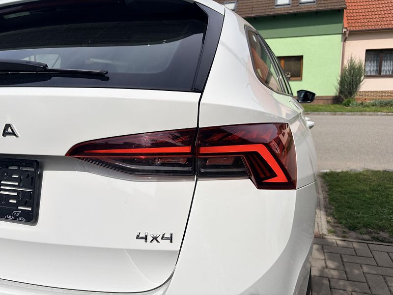 Škoda Octavia 2.0TDI DSG 4x4 STYLE REZERVACE - fotka 6 z 45