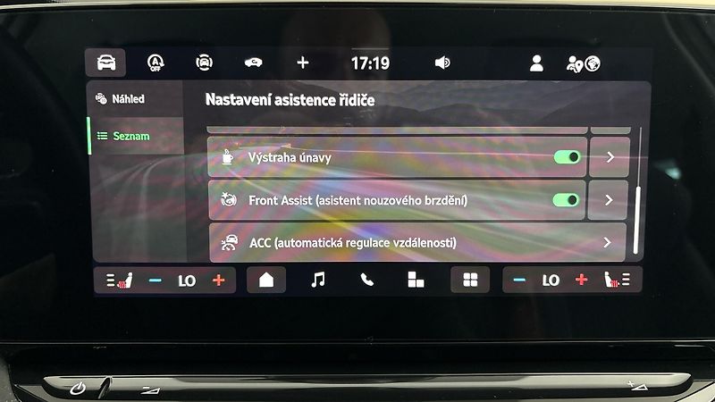 Škoda Octavia 2.0 TDI Style - fotka 26 z 27