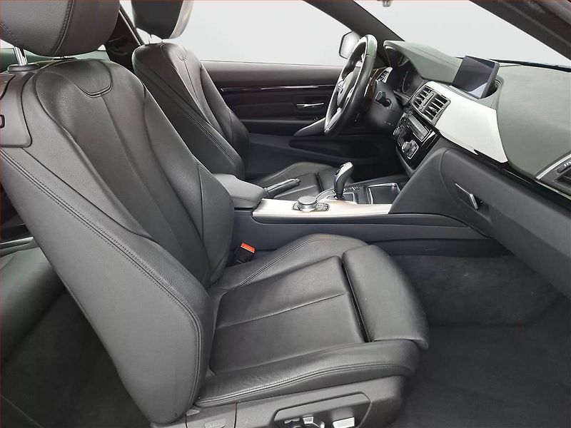 BMW Řada 4 (2019) M Paket 420d xDrive - fotka 9 z 20
