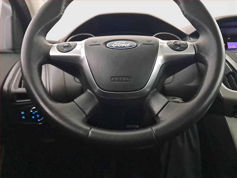 Ford Focus (2012) 1.6 i - fotka 16 z 17
