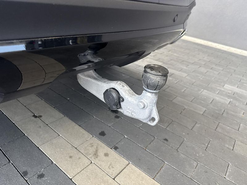 Mercedes-Benz GLE (2025) GLE 350de 4MATIC - fotka 17 z 37