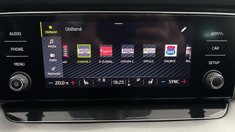 Škoda Octavia 2.0 TDI Ambition - fotka 11 z 25