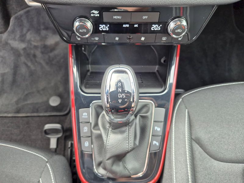 Škoda Fabia (2025) Monte Carlo 1.5TSi 110kW 7°aut - fotka 28 z 31
