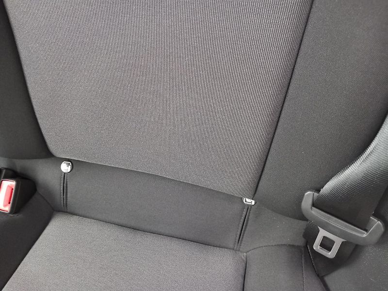 Seat Ibiza (2022) 1.MAJ. SERVISKA  ODPOČET ! - fotka 17 z 42
