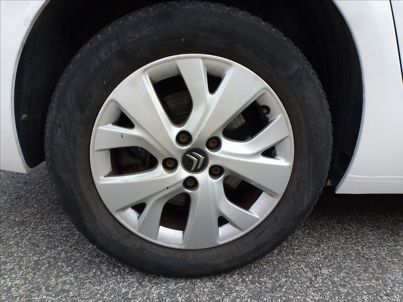 Citroën Grand C4 Picasso 1,2 PureTech 130HP Turbo 6MAN - fotka 47 z 51