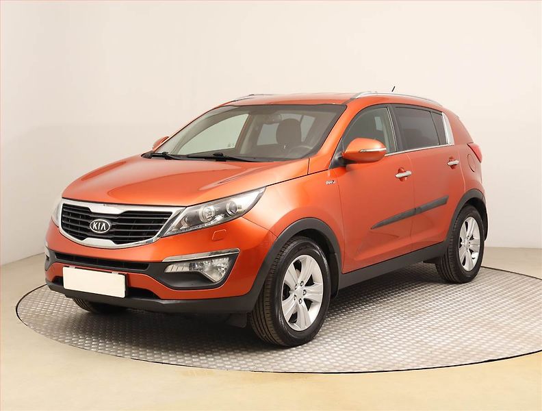 Kia Sportage (2012) 2.0 CRDi, 4X4, Xenony - fotka 2 z 18