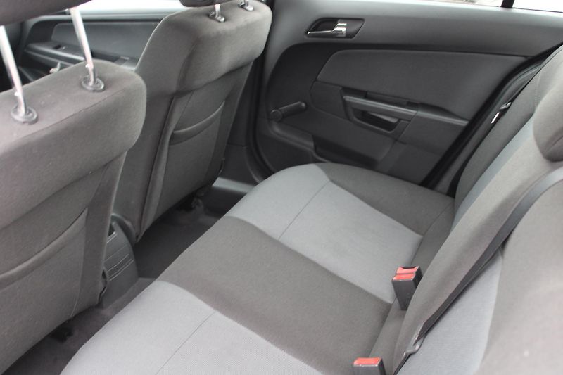 Opel Astra (2005) 1.4i 16V KLIMA EL. OKNA  ALU  - fotka 10 z 17
